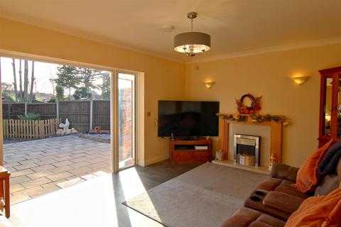 3 bedroom chalet for sale, Kingswood Park, Wisbech