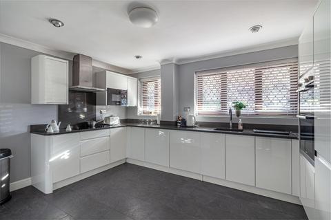 4 bedroom detached house for sale, Lakeside Court, Brierley Hill, DY5 3RQ