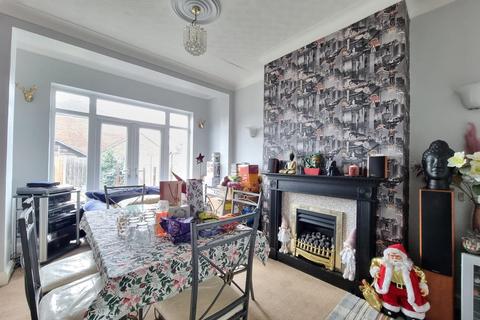 3 bedroom terraced house for sale, Green Lane, Ilford