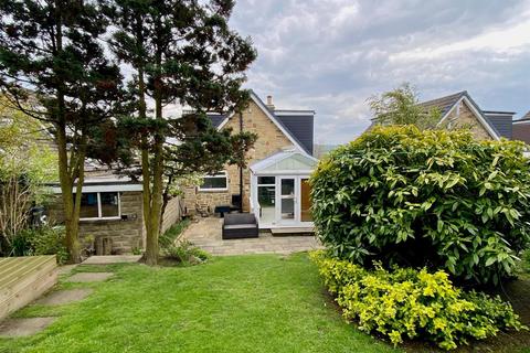 2 bedroom detached house for sale, Priory Way, Mirfield