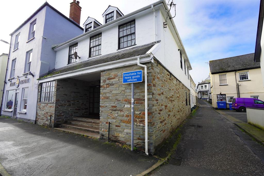 Bude Street, Appledore, Bideford Property £495 pcm (£114 pw)