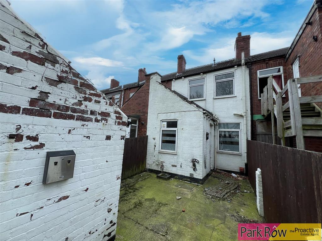 Whinney Lane, Streethouse, Pontefract 3 bed terraced house for sale £