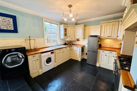 3 bedroom detached house for sale, Flatgate, Howden, Goole