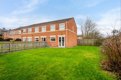 3 bedroom end of terrace house for sale, St. Pauls Mews, York