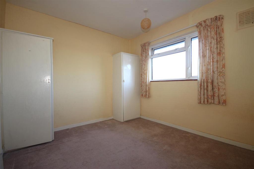 Bedroom 2.JPG