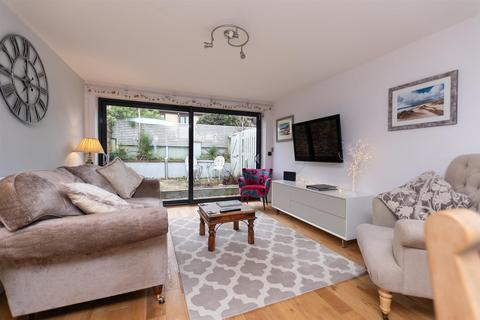 2 bedroom end of terrace house for sale, Trafalgar Road, Bath