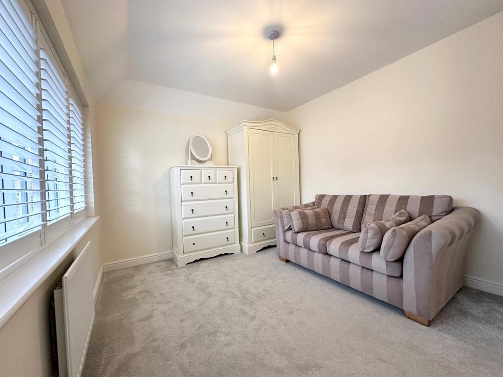 Bed4.jpg