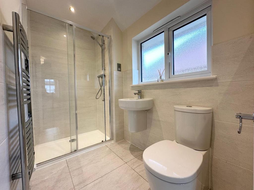 Ensuite.jpg