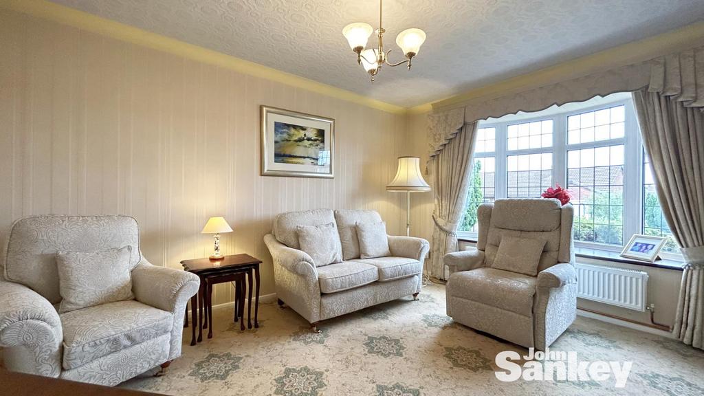 Derwent Avenue, Mansfield 3 bed detached house for sale £250,000