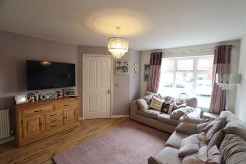 3 bedroom end of terrace house for sale, Yale Road, Willenhall