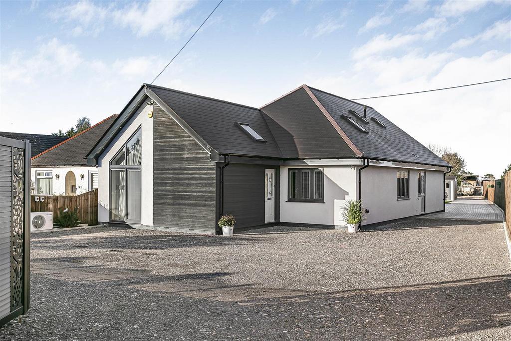 Mildenhall Road, Fordham CB7 4 bed detached house for sale £699,995