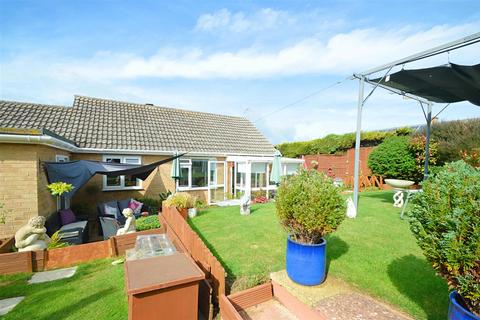 3 bedroom detached bungalow for sale - BEAUTIFUL SUNNY GARDEN * LAKE
