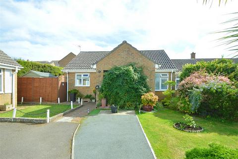 3 bedroom detached bungalow for sale - BEAUTIFUL SUNNY GARDEN * LAKE