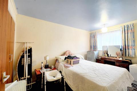 3 bedroom end of terrace house for sale - Bramble Drive, Nottingham