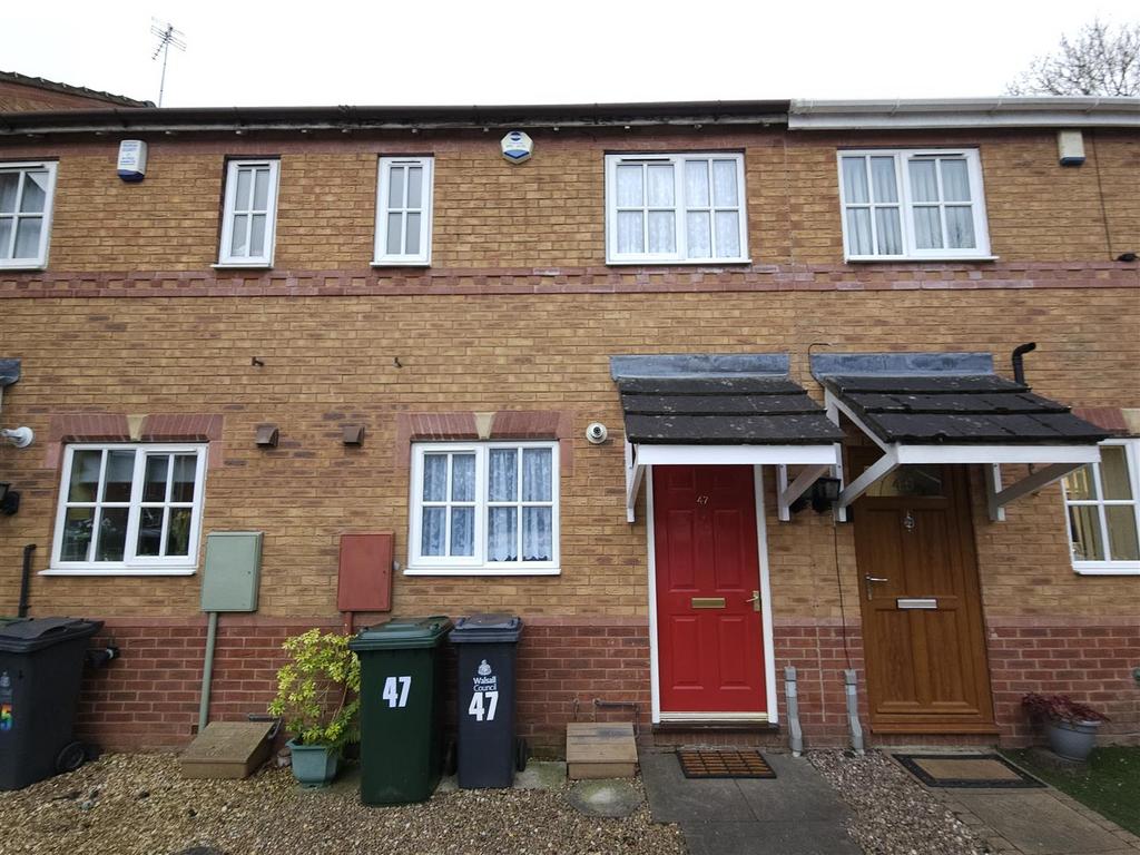 Astbury Close, Bloxwich, Walsall 2 bed terraced house £850 pcm (£196 pw)