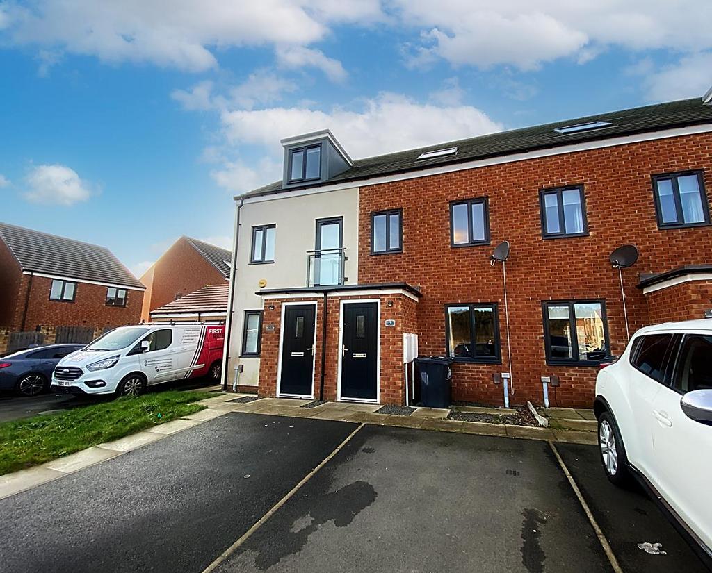 Stephenson Way, East Benton Rise, Wallsend 3 bed terraced house for
