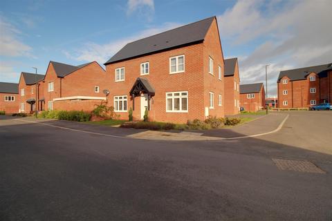 3 bedroom detached house for sale - Leighton Close, Twigworth