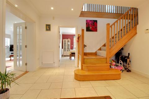 5 bedroom detached house for sale, Horseshoe Drive, Over, Gloucester