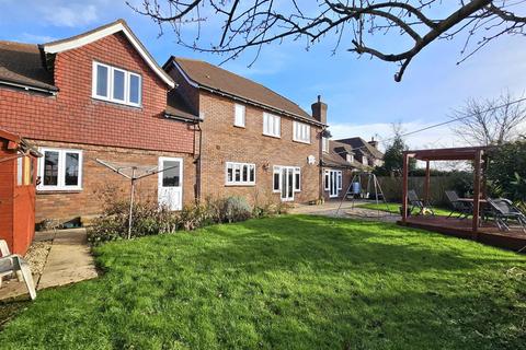 5 bedroom detached house for sale, Horseshoe Drive, Over, Gloucester