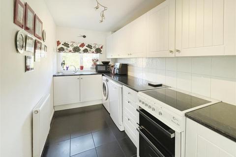 9 Barn Close, Hemel Hempstead, HP3 9PJ