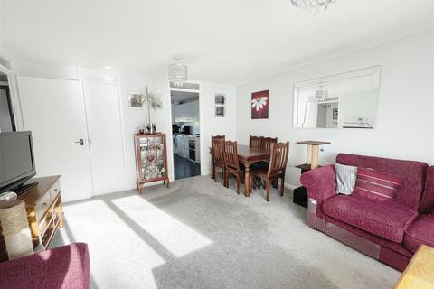 9 Barn Close, Hemel Hempstead, HP3 9PJ