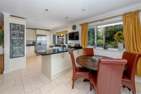 3 bedroom bungalow for sale, Furlong Green, Trull, Taunton