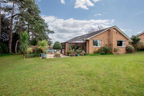 3 bedroom bungalow for sale, Furlong Green, Trull, Taunton