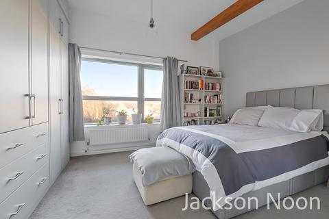 1 bedroom flat for sale - Blenheim Road, Epsom, KT19