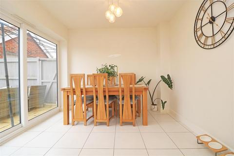 15 Orchard Way, Boreham, Chelmsford, CM3 3GQ