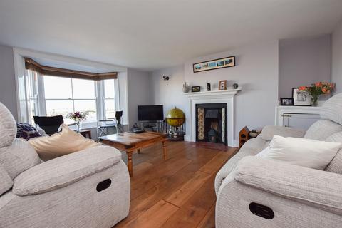 4 bedroom detached house for sale, East Parade, Hastings