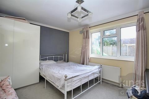 1 bedroom maisonette for sale, Birchfield Road, Cheshunt, Waltham Cross