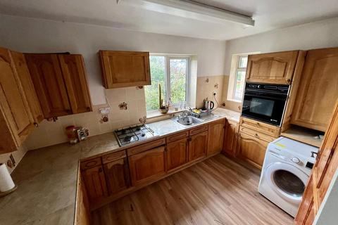 72 Everlands, Cam, Dursley, GL11 5NL