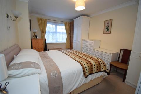 1 bedroom flat for sale, Rockcliffe, South Shields