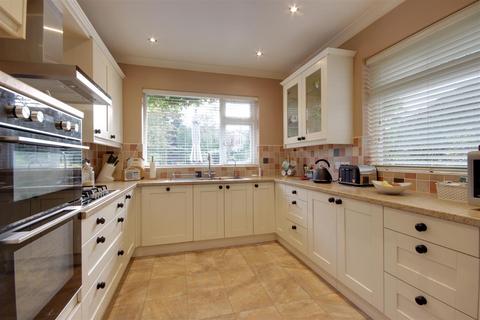 120 Beverley Road, Kirk Ella, Hull, HU10 7HA