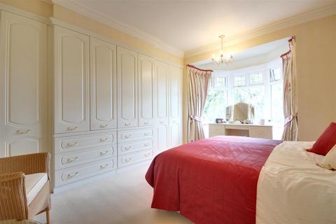 120 Beverley Road, Kirk Ella, Hull, HU10 7HA