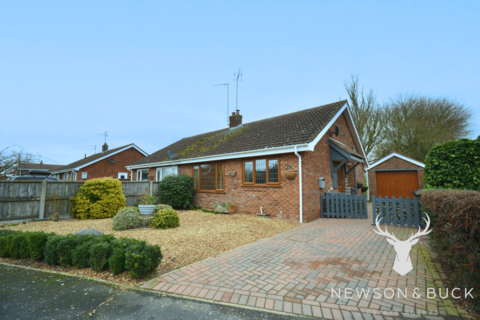 2 bedroom semi-detached bungalow for sale, Bracken Way, King's Lynn PE32