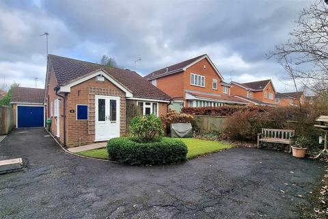 2 bedroom detached bungalow for sale - Tibberton Close, Solihull