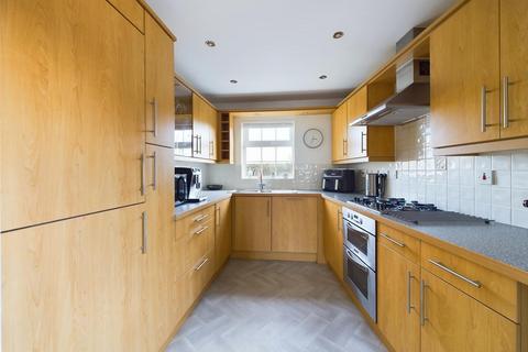 25 Watermint Drive, Tuffley, Gloucester, GL4 0SZ