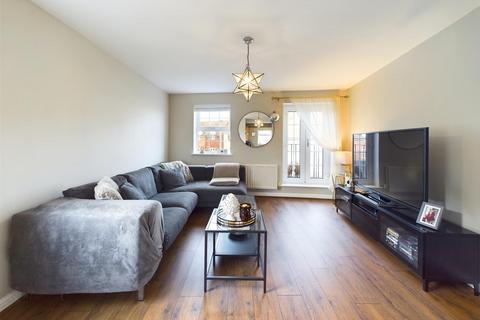25 Watermint Drive, Tuffley, Gloucester, GL4 0SZ