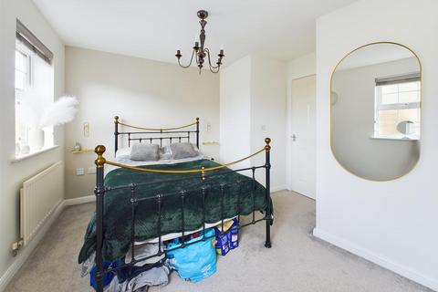 25 Watermint Drive, Tuffley, Gloucester, GL4 0SZ