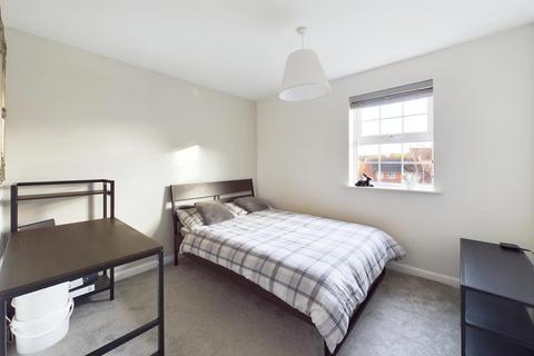 25 Watermint Drive, Tuffley, Gloucester, GL4 0SZ