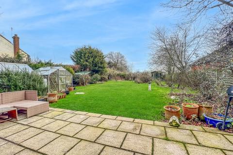 3 bedroom detached bungalow for sale, London Road, Black Notley, Braintree, CM77