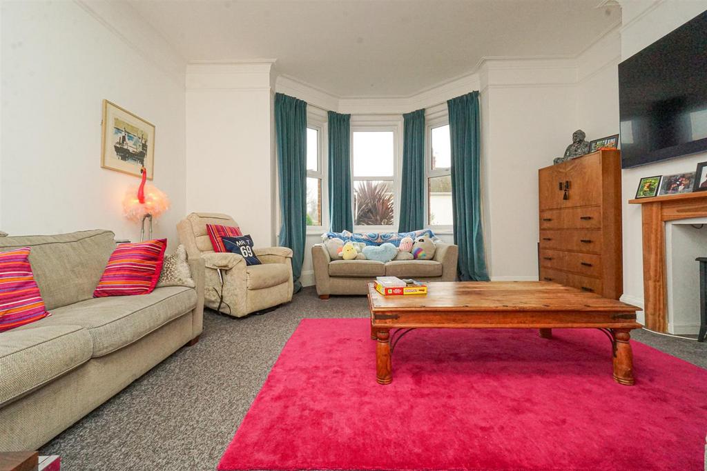 25 Eversley Road (39) Alto.jpg
