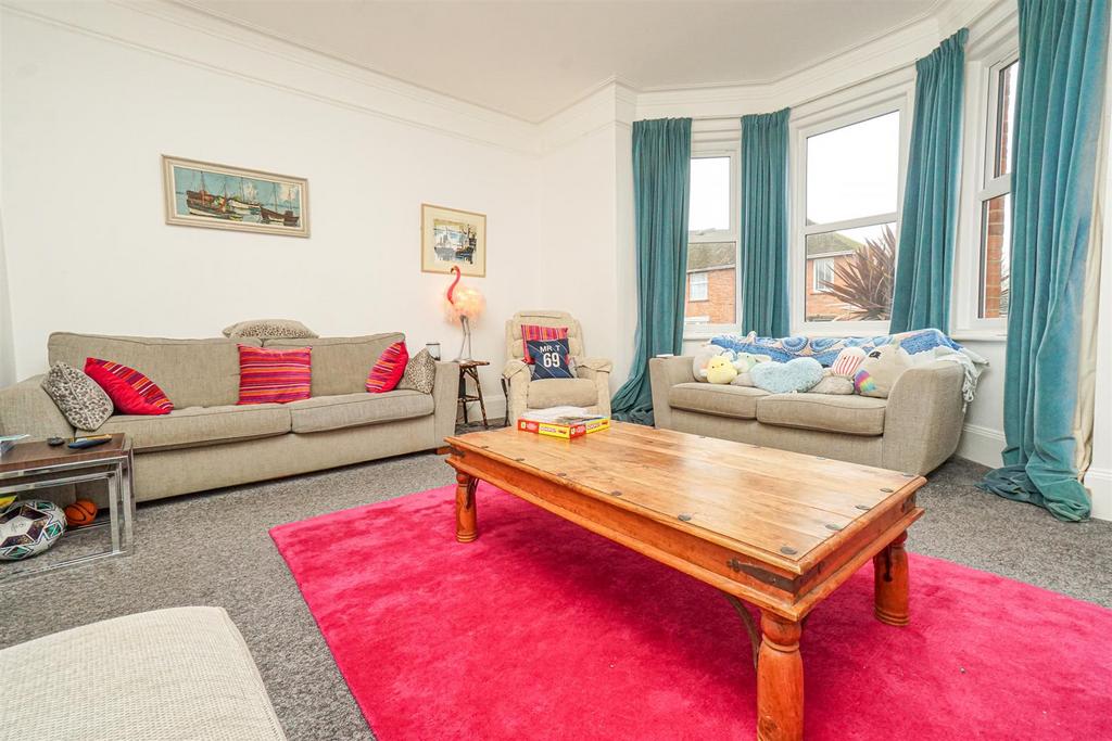 25 Eversley Road (41) Alto.jpg