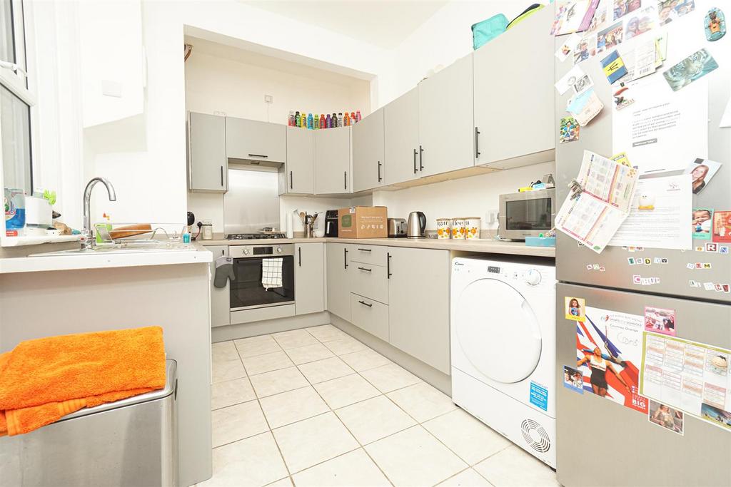 25 Eversley Road (33) Alto.jpg