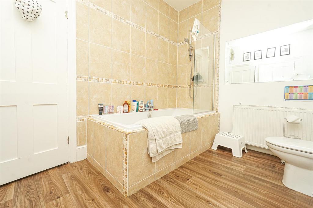 25 Eversley Road (17) Alto.jpg