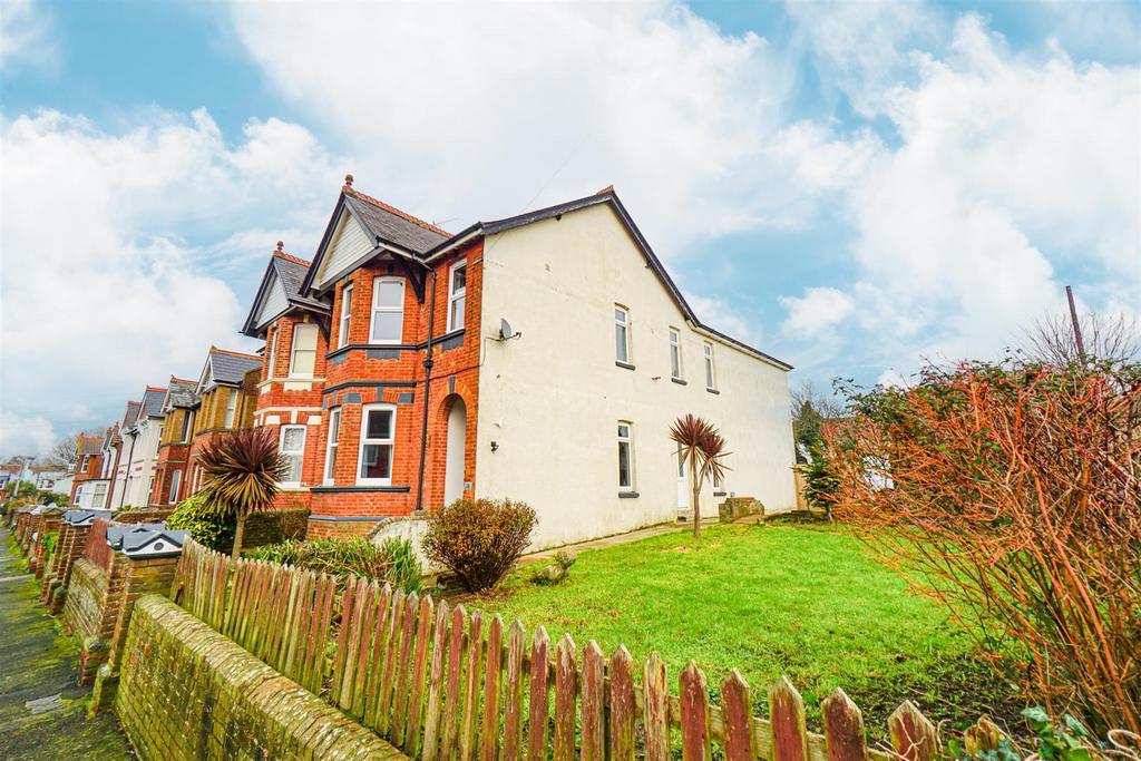 25 Eversley Road (52) Alto.jpg