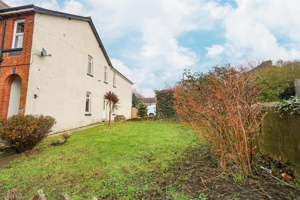 25 Eversley Road (49) Alto.jpg