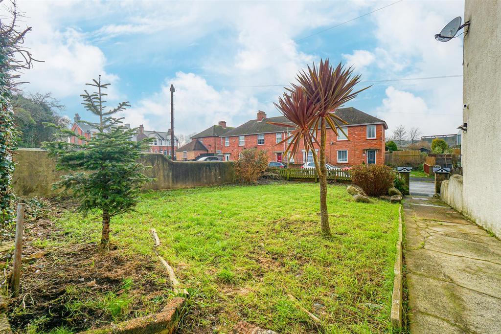 25 Eversley Road (70) Alto.jpg