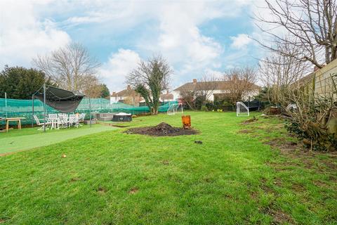 25 Eversley Road, St Leonards-on-sea, TN37 6QD